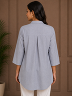 Square line shirt