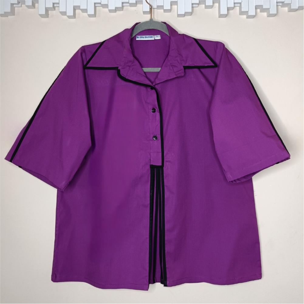 Collared top with front pleats